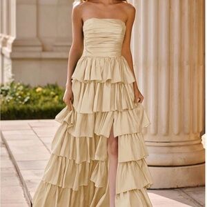 Elegant Cream Strapless Tiered Dress